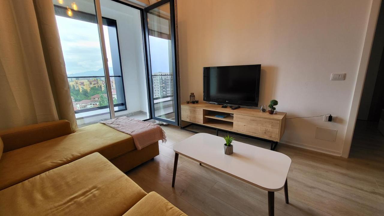 Elegant Apartment Kompleksi Magnet Tirana Exterior photo